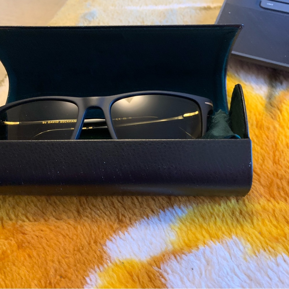 David Beckham Men's Matte Black Sunglasses